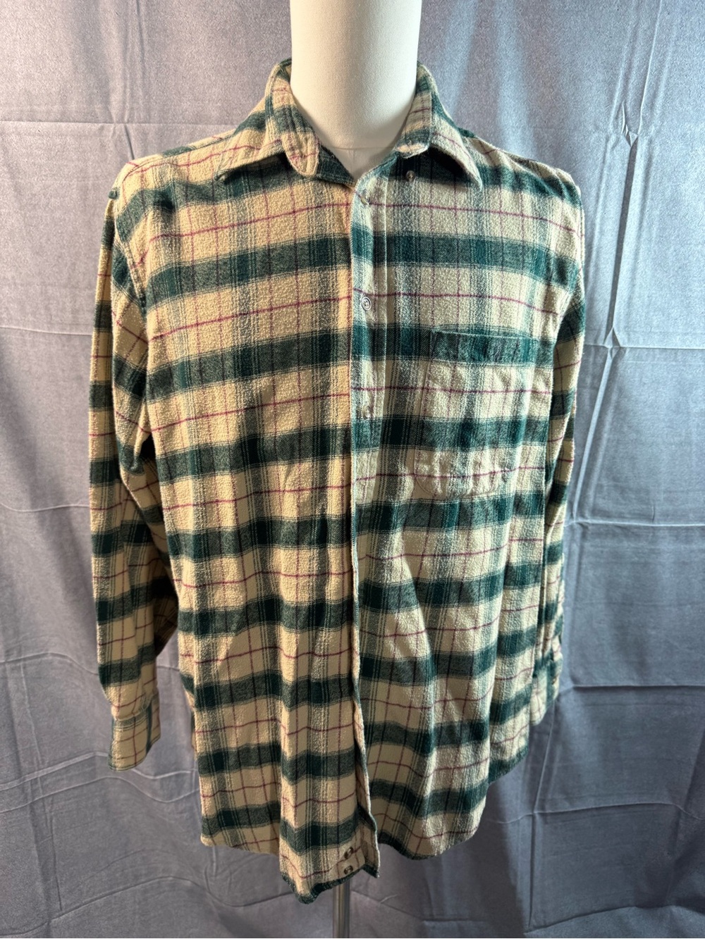 1799-David Taylor Green and Cream Plaid Button-Down Shirt